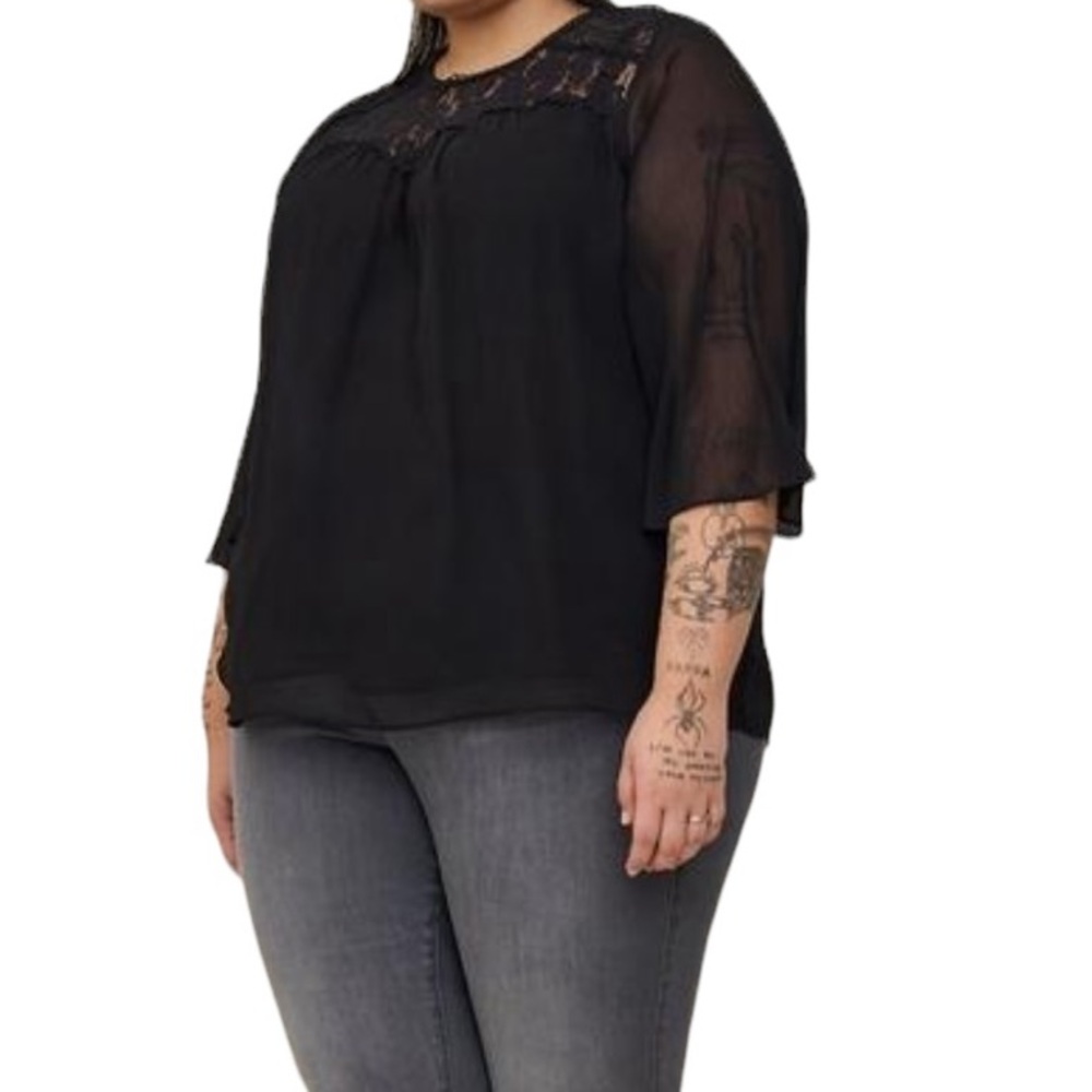 Torrid Black Crinkle Chiffon Lace Trim Top 2X